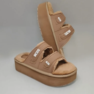 כפכפי פלטפורמה  FURRY SLIDES. GCDS חום בהיר