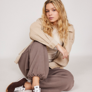 סניקרס Luca – קפה